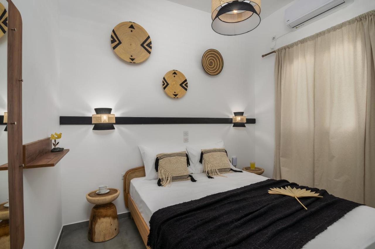 Kallia'S Suites Milos Adamantas  Bagian luar foto