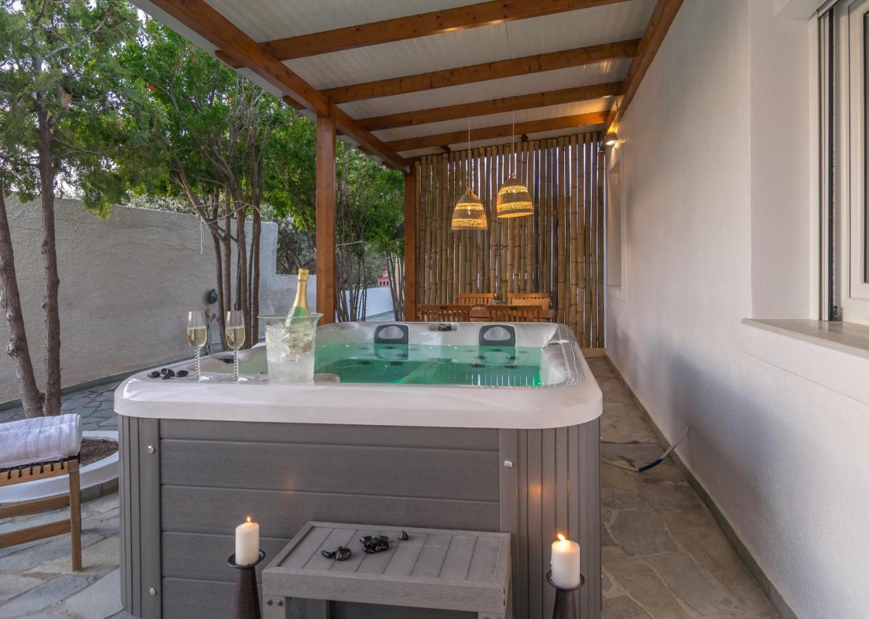 Kallia'S Suites Milos Adamantas  Bagian luar foto