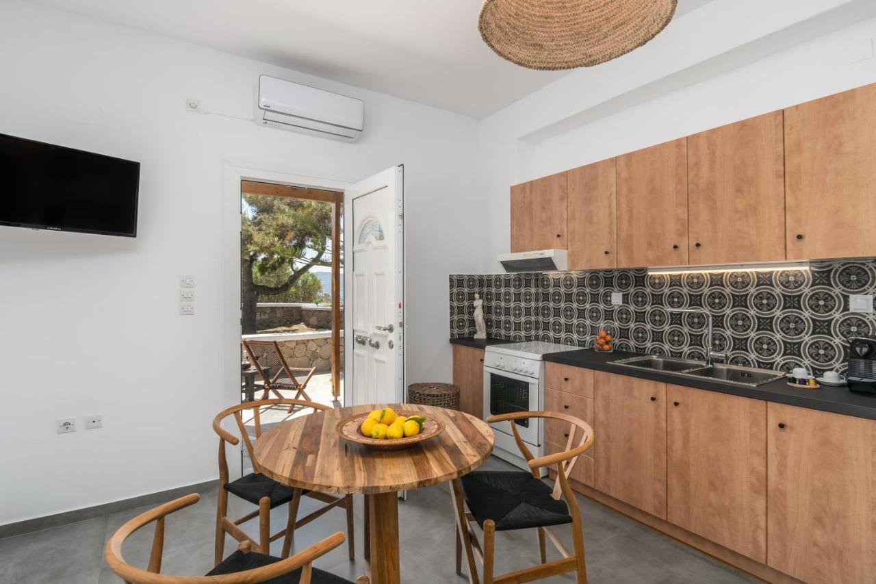 Kallia'S Suites Milos Adamantas  Bagian luar foto