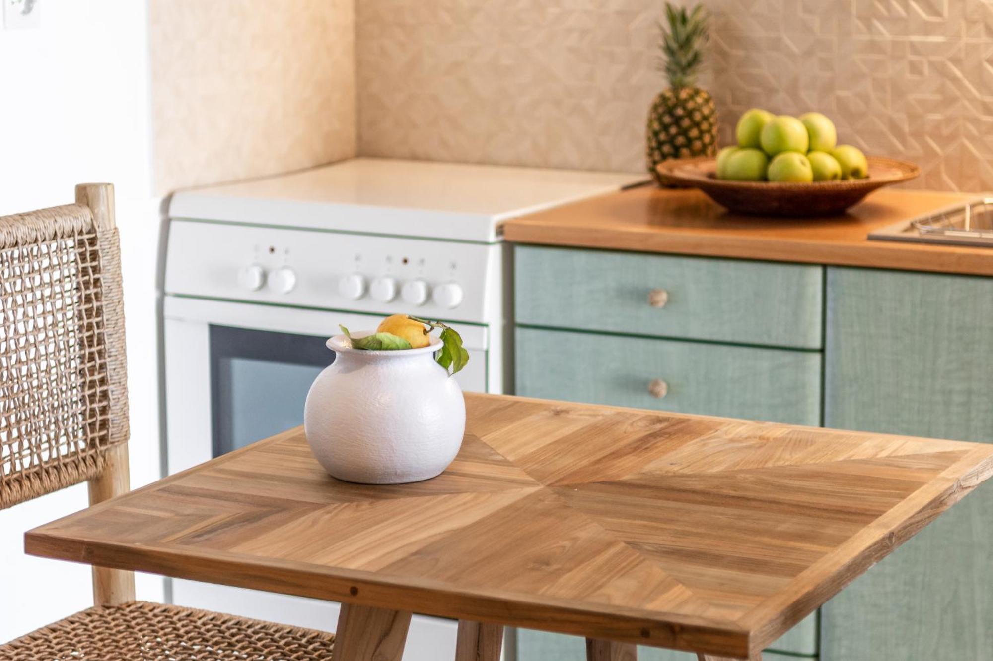 Kallia'S Suites Milos Adamantas  Bagian luar foto