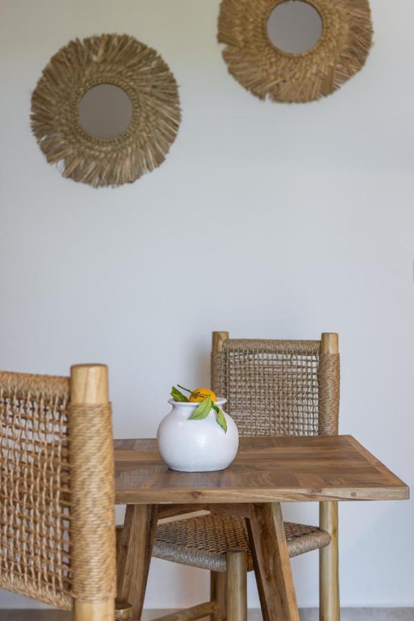 Kallia'S Suites Milos Adamantas  Bagian luar foto