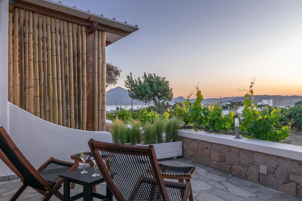 Kallia'S Suites Milos Adamantas  Bagian luar foto