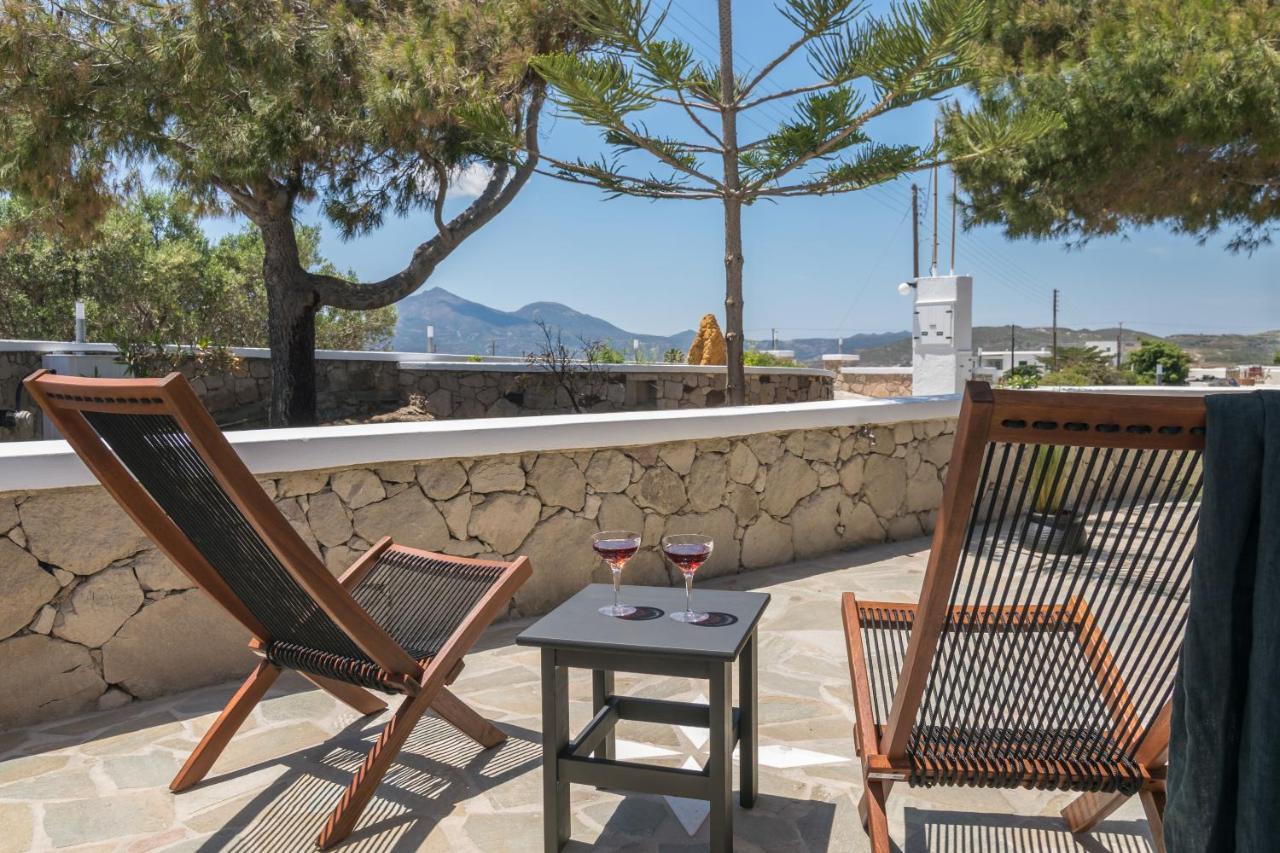 Kallia'S Suites Milos Adamantas  Bagian luar foto